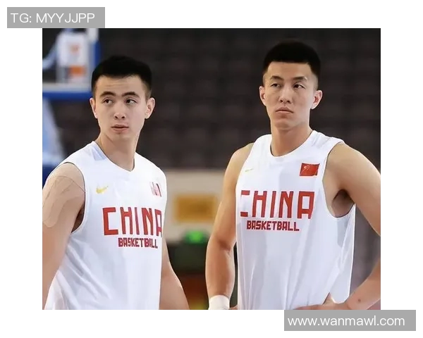 郭艾伦领衔中国男篮新征程展现拼搏精神与团队合作的决心与信念